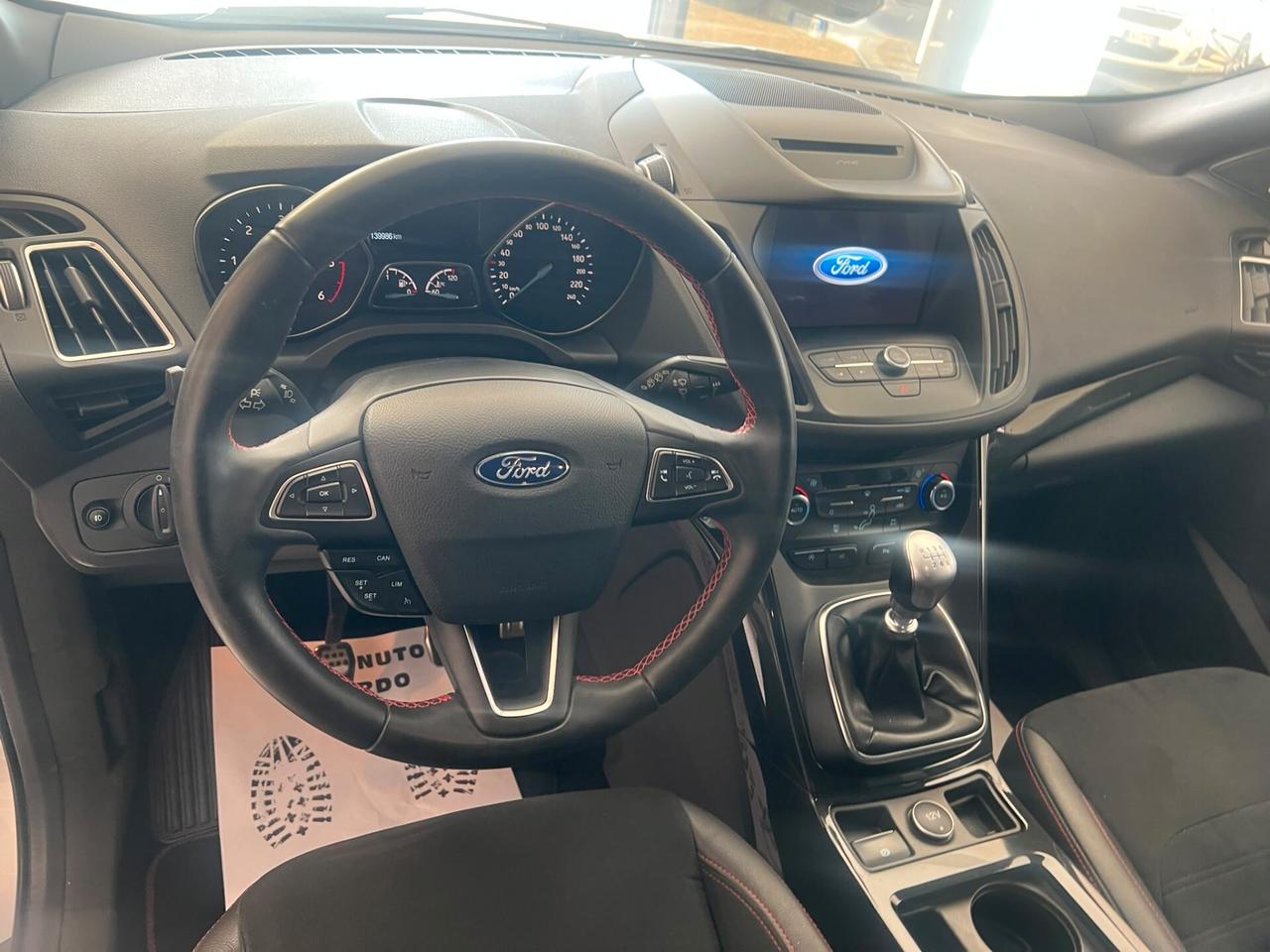 Ford Kuga 1.5 TDCI 120 CV S&S 2WD ST-Line
