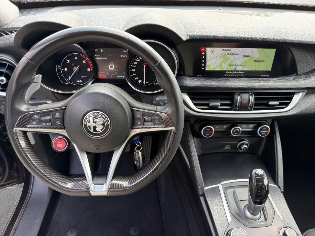 Alfa Romeo Stelvio 2.2 t Business Q4 190cv auto my19