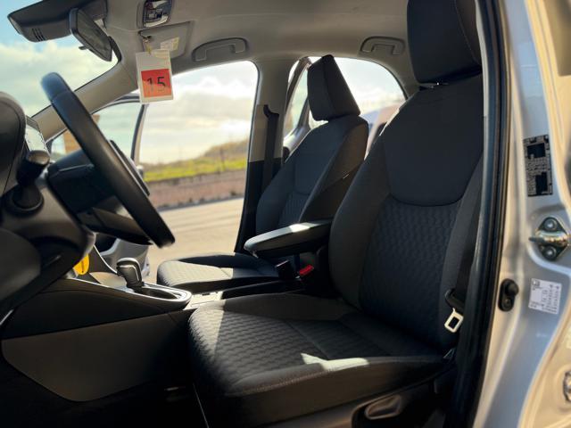 TOYOTA Yaris 1.5 Hybrid 5 porte Business (NESSUN VINCOLO)