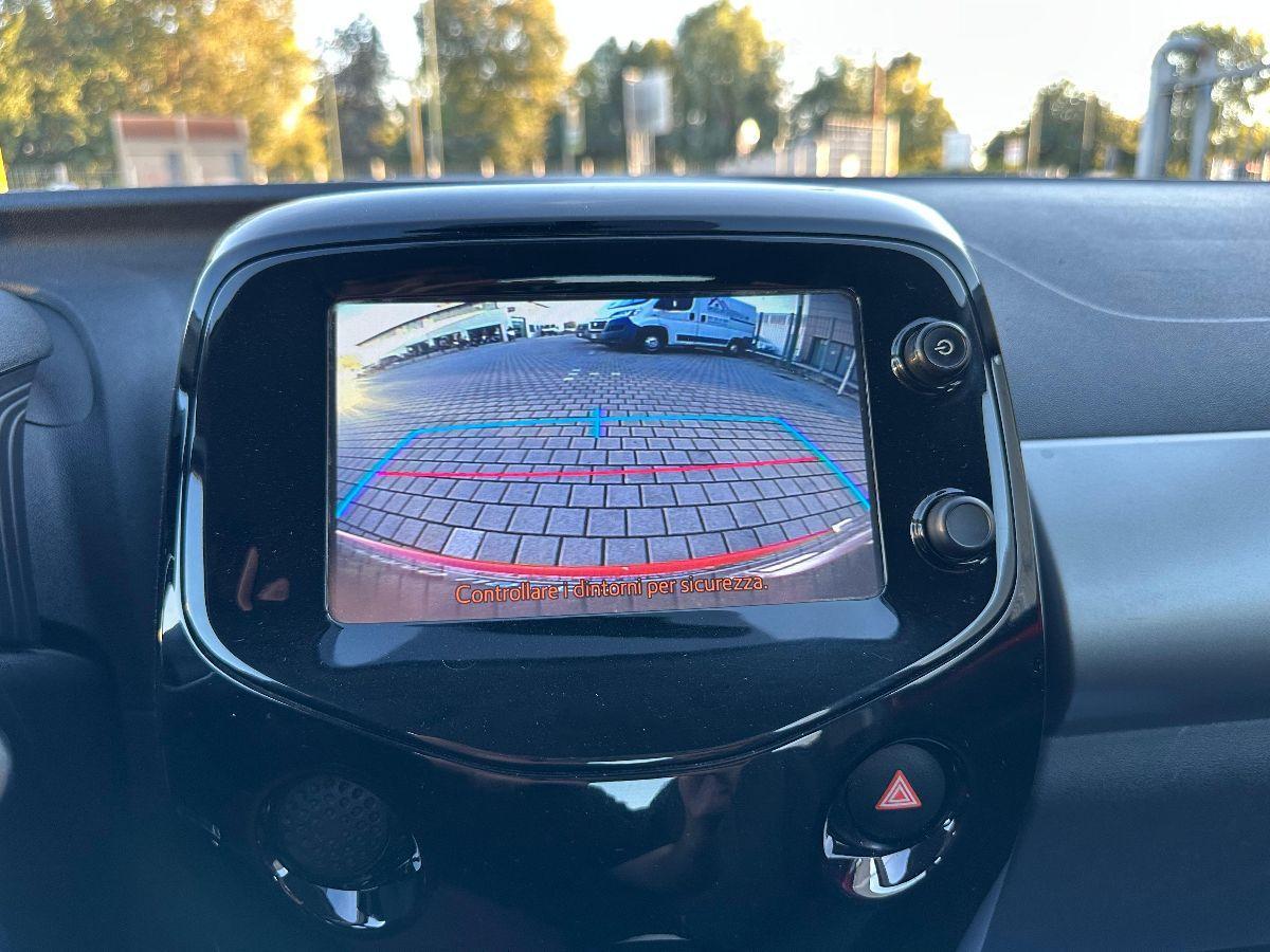 CITROEN - C1 - Airscape PureTech 82 5p. Shine