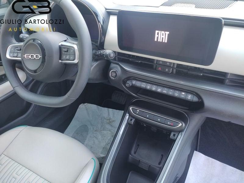 FIAT 600 1.2 Hybrid 110cv La Prima