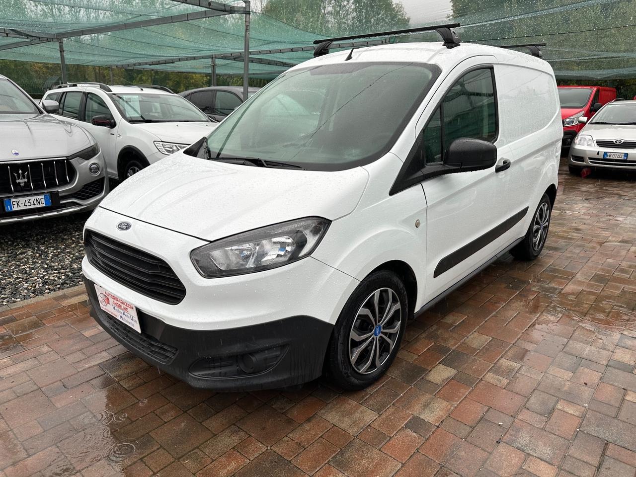 Ford Transit courier