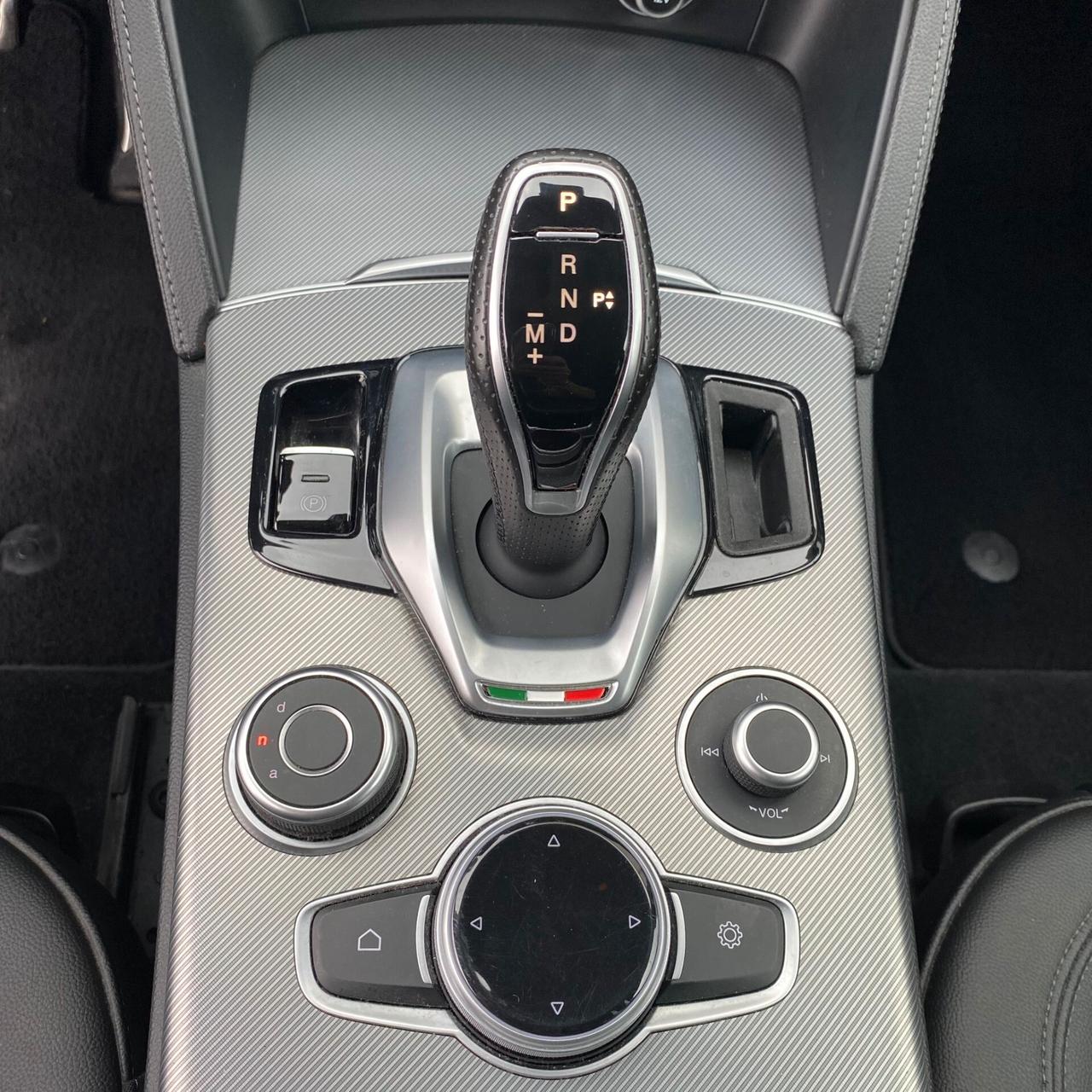 Alfa Romeo Stelvio 2.2 Turbodiesel 190 CV AT8 Q4 Sprint