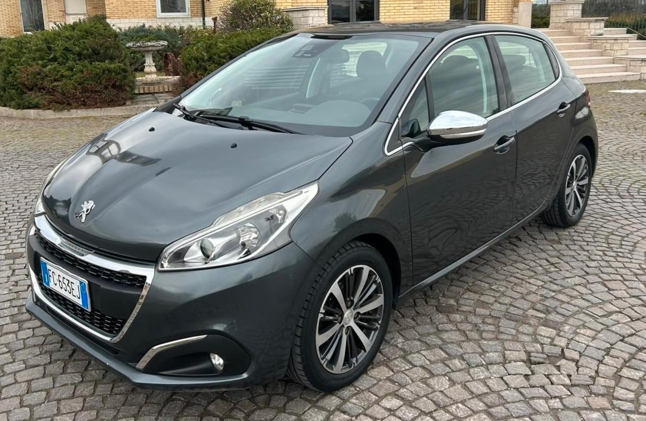 Peugeot 208 PureTech 82 5 porte Allure