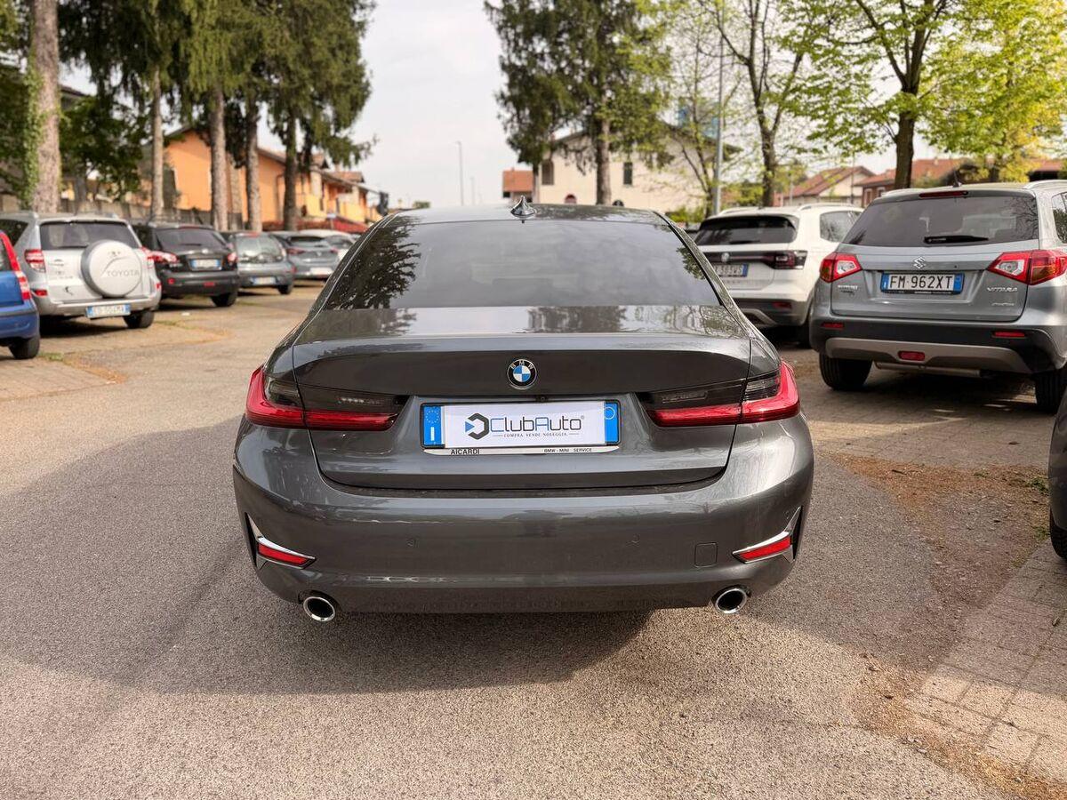BMW Serie 3 320d mhev 48V xdrive Luxury auto