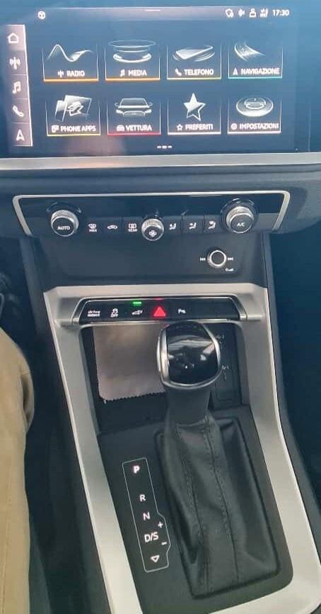Audi Q3 SPB 45 TFSI e S tronic Business Plus