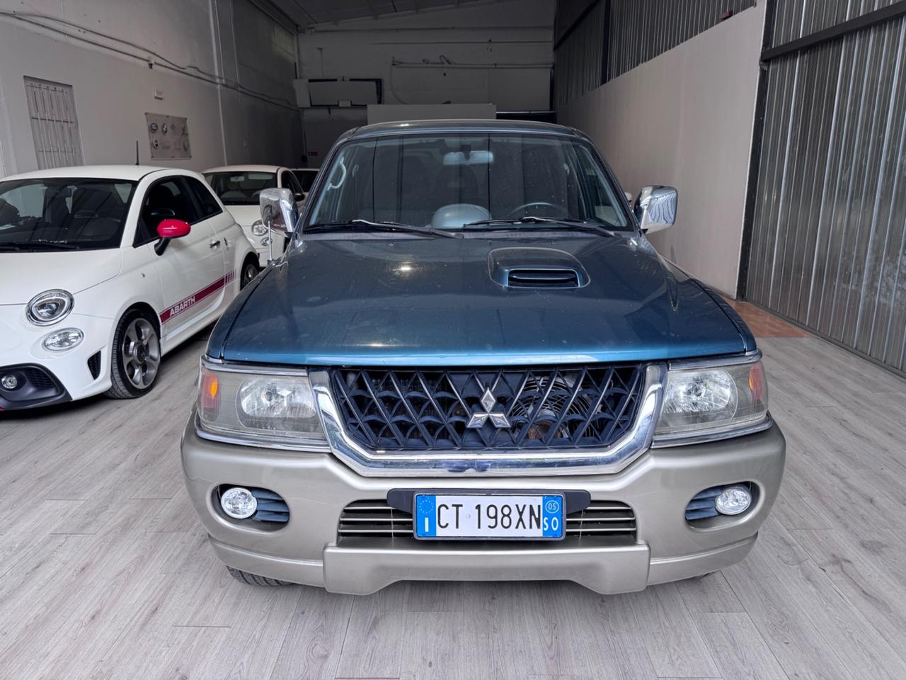 Mitsubishi Pajero Sport GLS 2.5 TDI 4x4