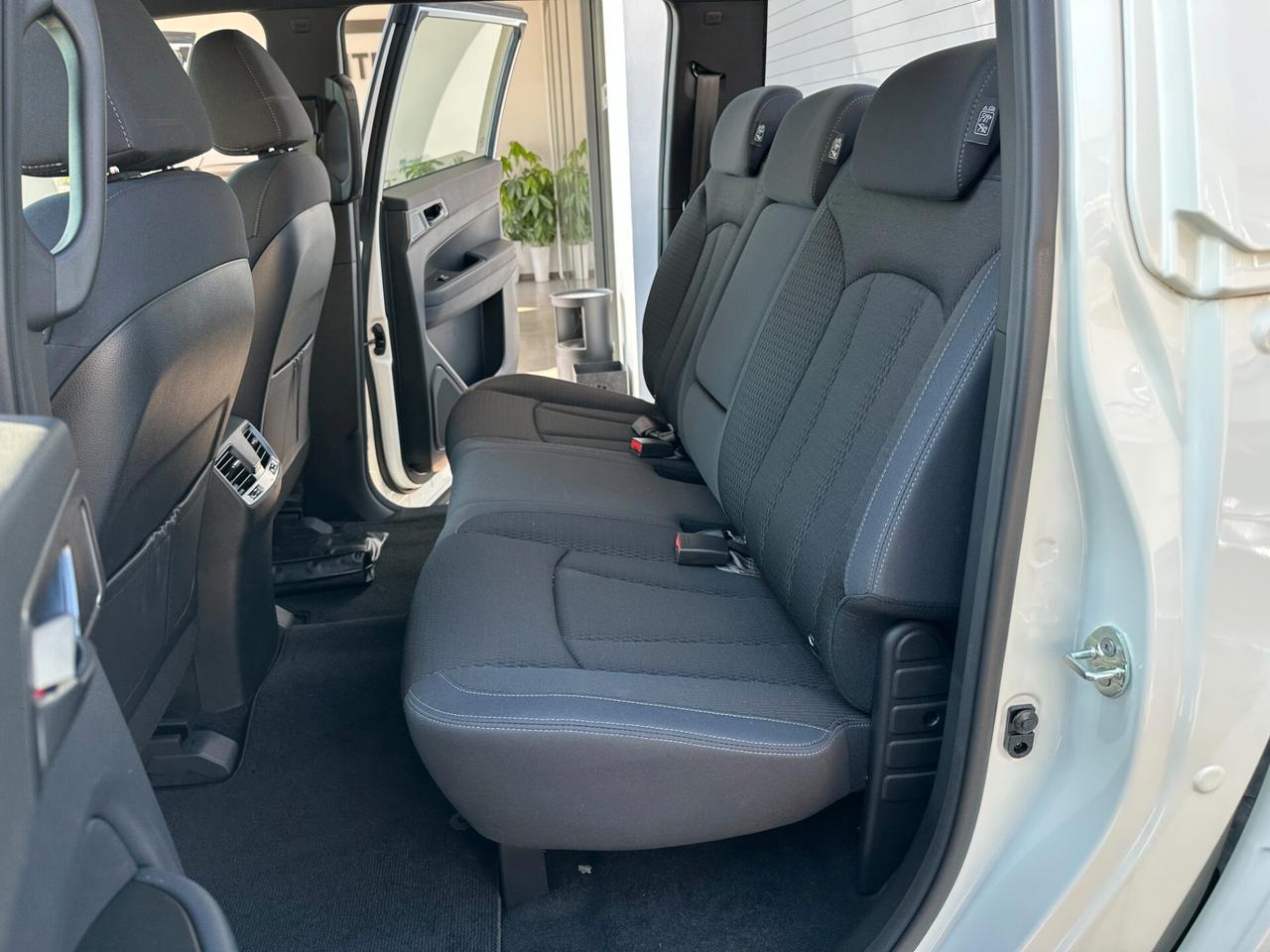 Ssangyong Rexton Sports 2.2 4WD Double Cab Work XL