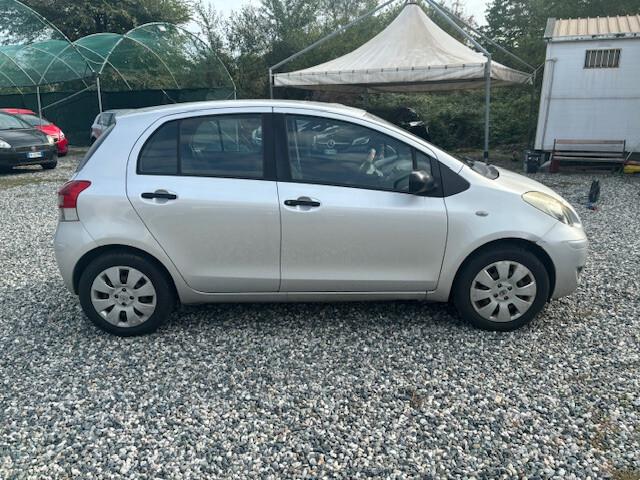 Toyota Yaris 1.0 5 porte Now GPL