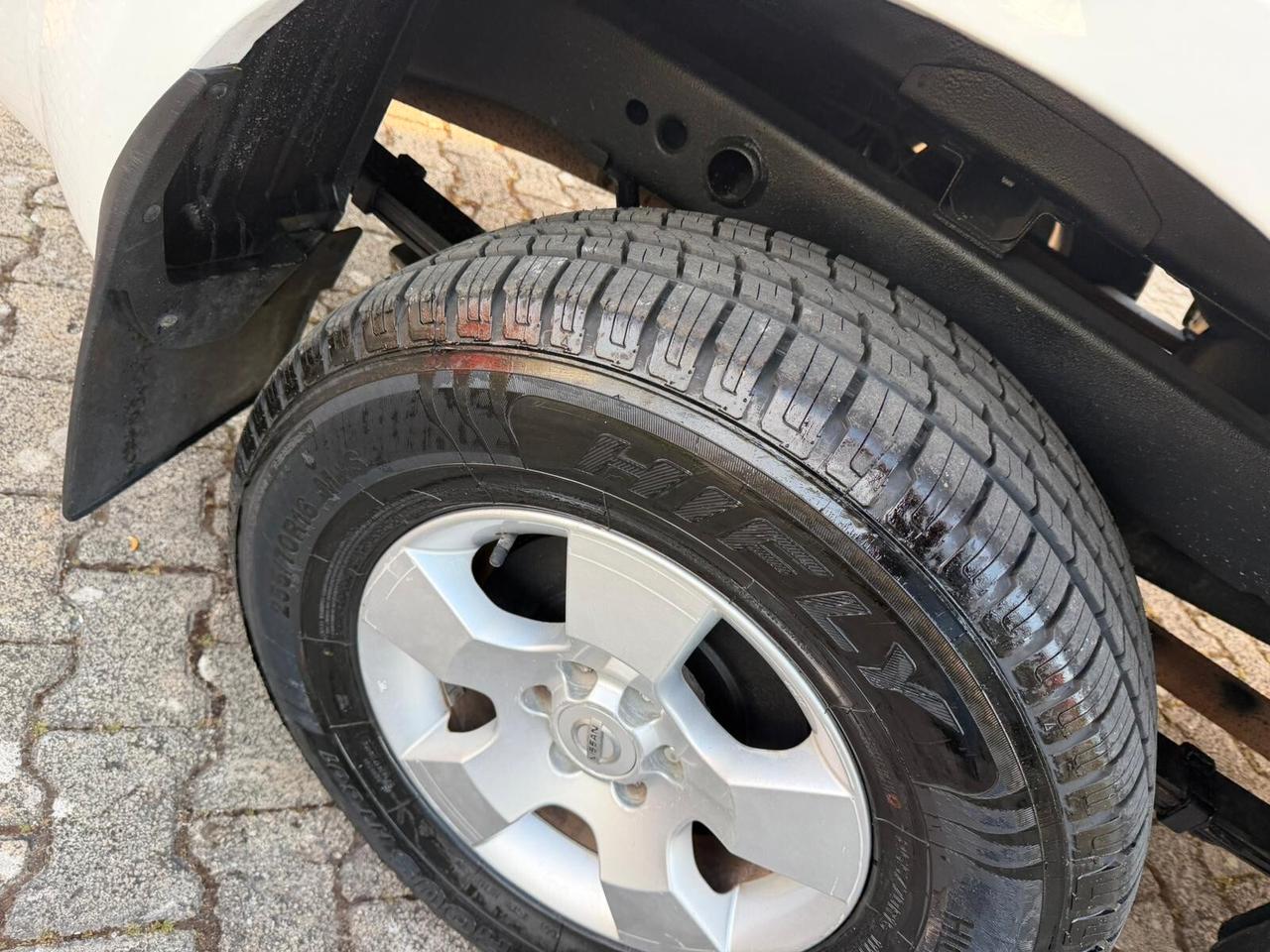 Nissan Navara 2.5 dCi 190CV 4 porte Double Cab LE