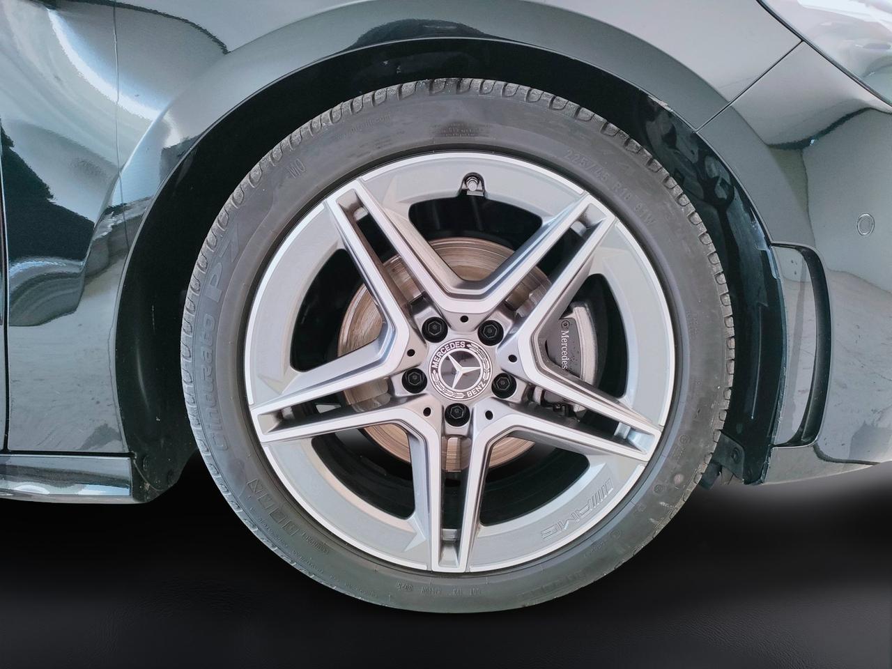 Mercedes-Benz Classe B - W247 2023 - B 180 d AMG Line Advanced Plus auto