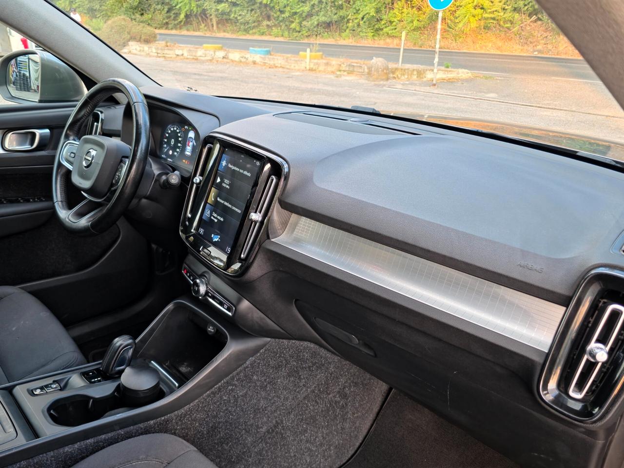 Volvo XC40 D3 Geartronic R-design CV-150 E6 Automatica NEO 2020