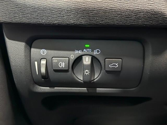 Volvo V40 D2 R-design