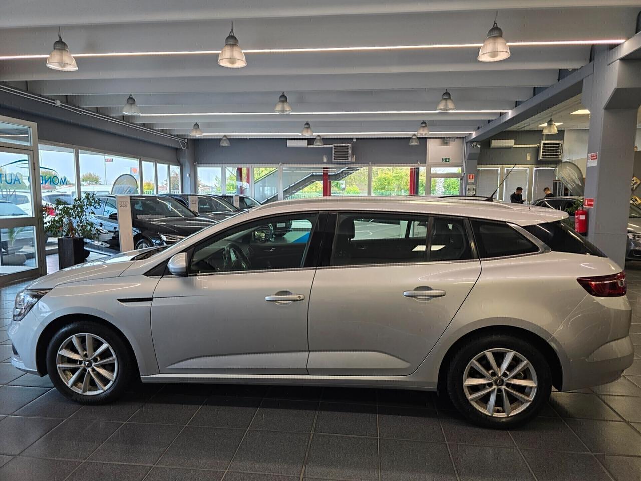 Renault Megane Sporter dCi 115 CV EDC Bus. 2019