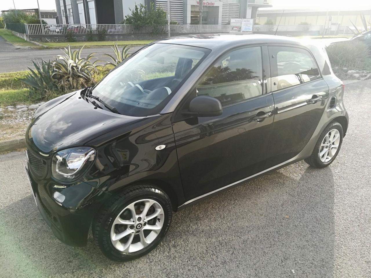 SMART - Forfour - 70 1.0 Youngster - NEOPATENTATI - FINANZIABILE