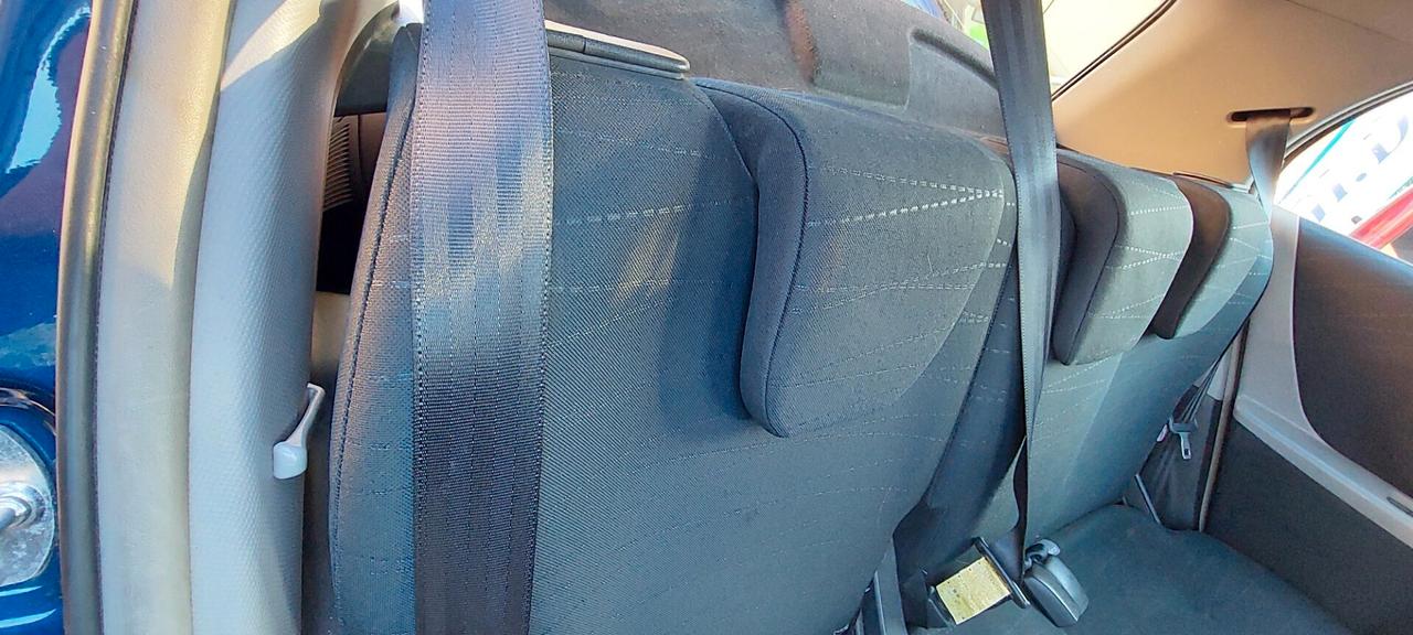 YARIS 1,0 BENZINA/GPL SCADENZA BOMBOLE NEL 2033 GOMME NUOVE IMPECCABILE