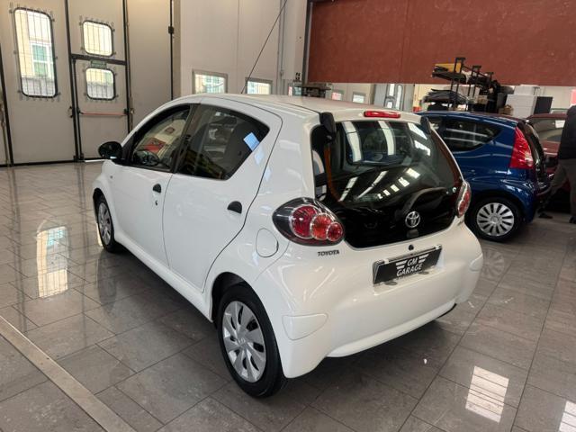 TOYOTA Aygo 1.0 12V VVT-i 5 porte Active Connect