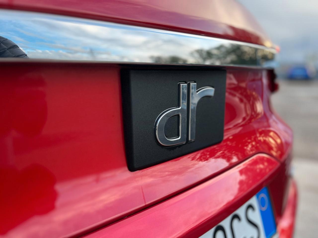 DR 4.0 1.5 GPL – 2022 – 30.000 km – Interni in pelle – Tetto apribile – Bordeaux