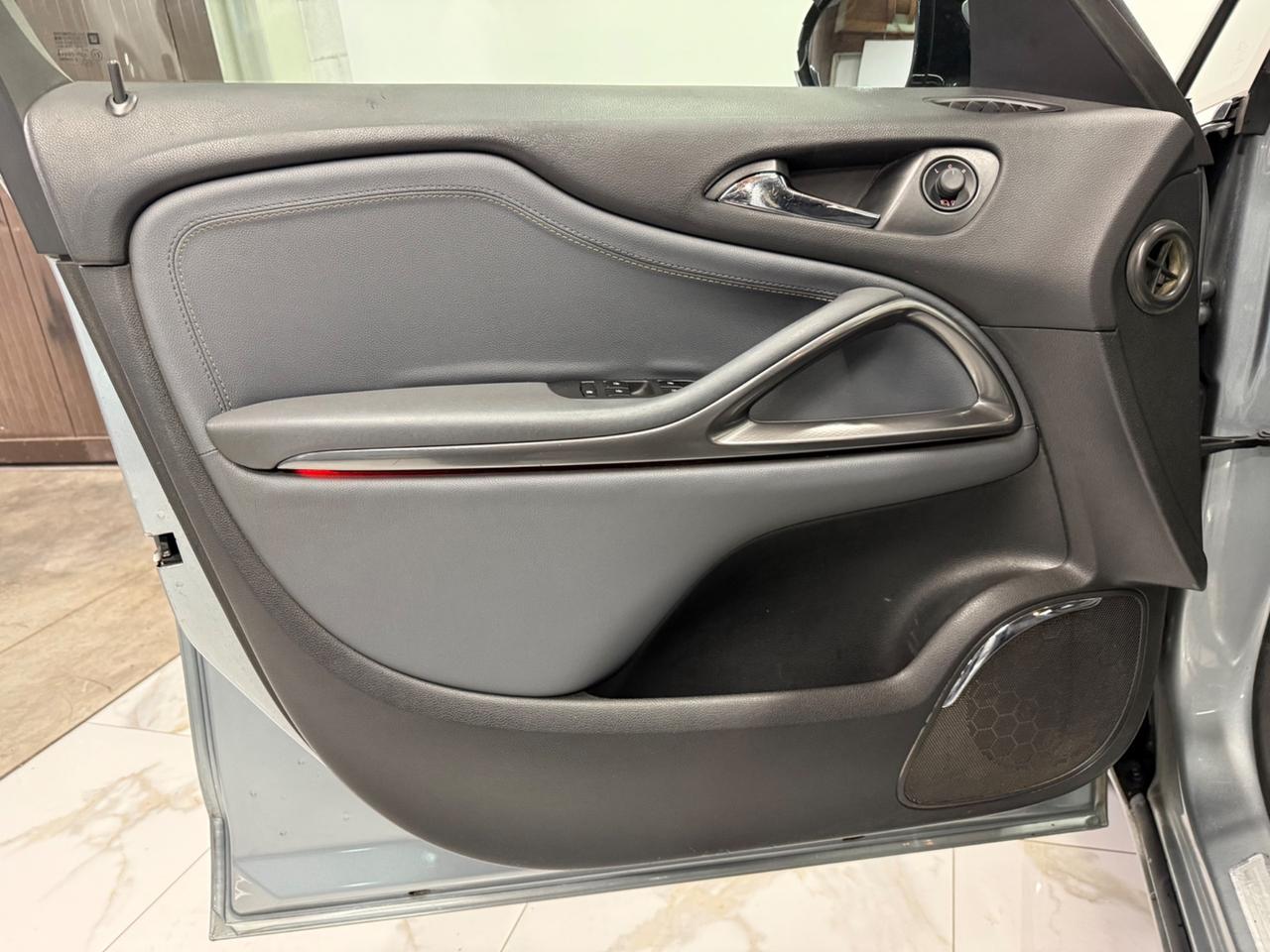 Opel Zafira Tourer 2.0 CDTi 7 POSTI