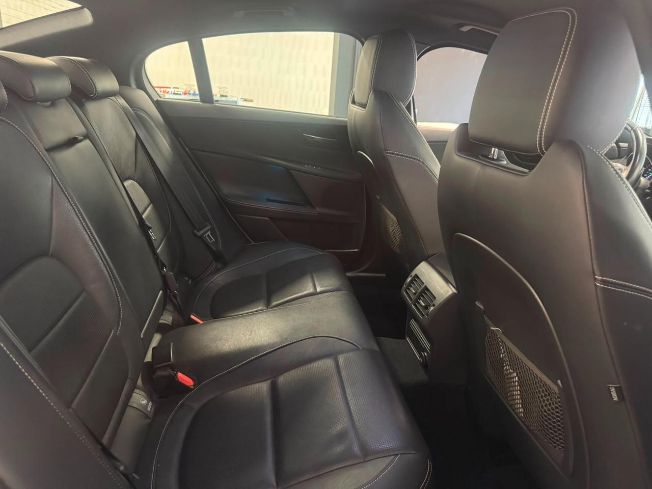 Jaguar XE 2.0 D Turbo aut. R-Sport