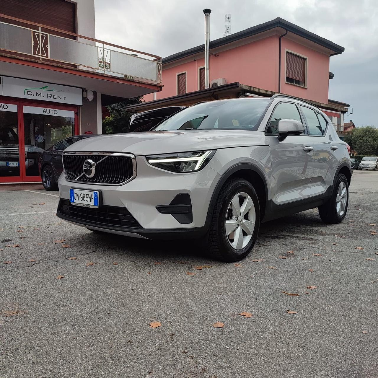 Volvo XC40 B3 automatico Core Pack tagliandi