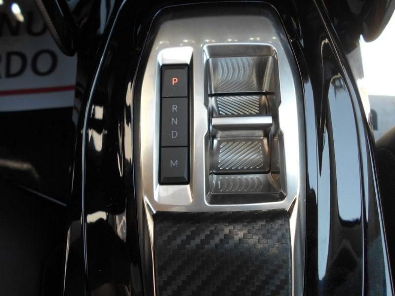 Peugeot 208 110 hybrid Allure Navigat Finanziato