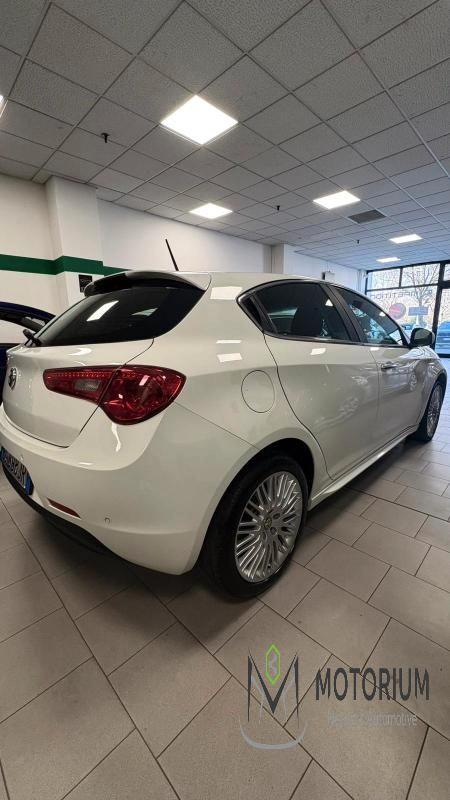 Alfa Romeo giulietta giulietta (2010-21)