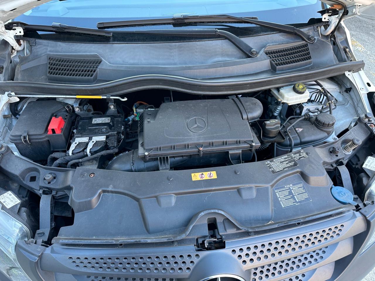 Mercedes Benz Vito Kasten 114 CDI _ Extralang