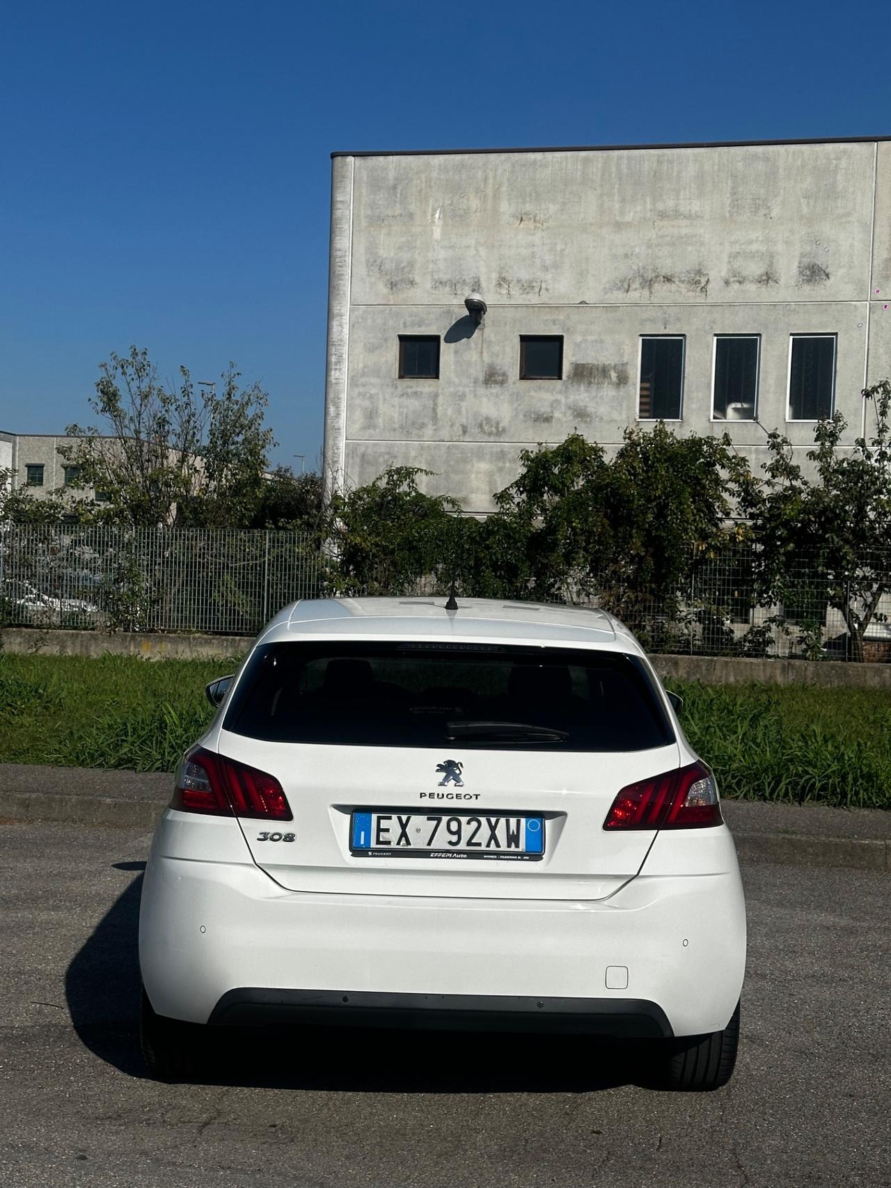 Peugeot 308 1.6 e-HDi 115 CV Stop&Start GT Line
