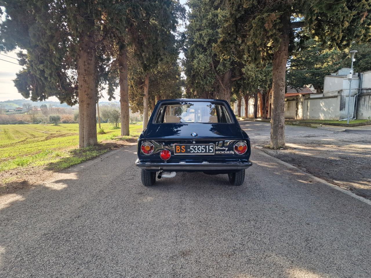 Bmw 2002 Tii - Book Service 5 speed