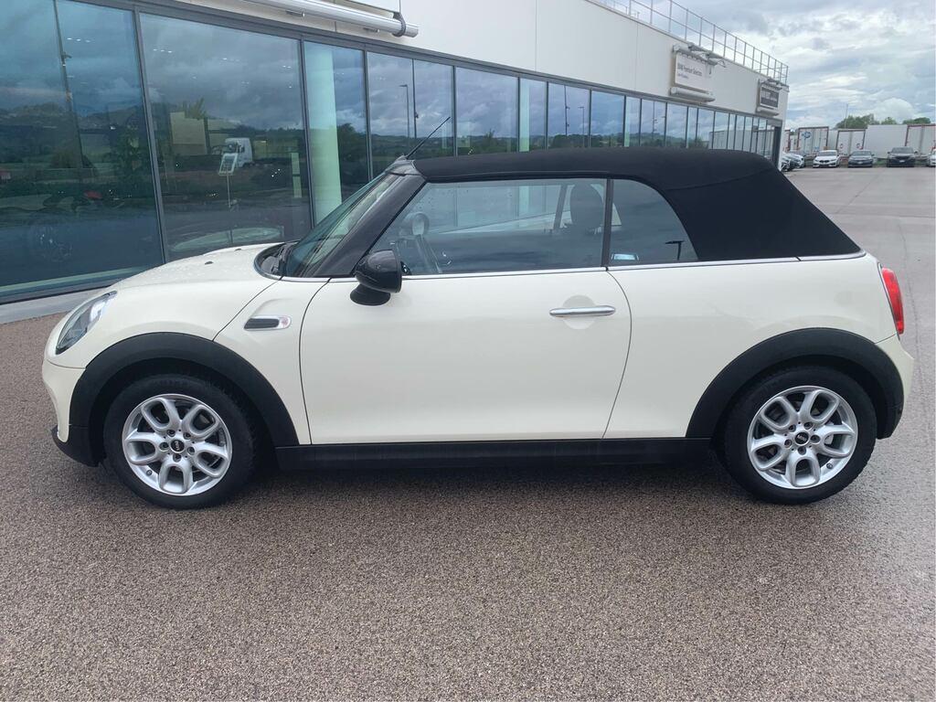 Mini Cooper D Cabrio 1.5 Cooper D Boost Auto