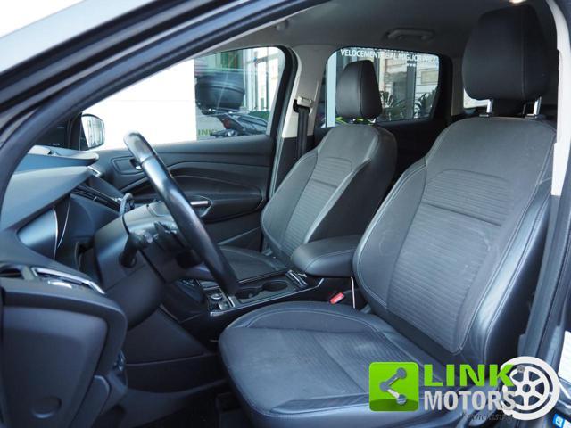 FORD Kuga 2.0 TDCI 150 CV 4WD Powershift ST-Line Business