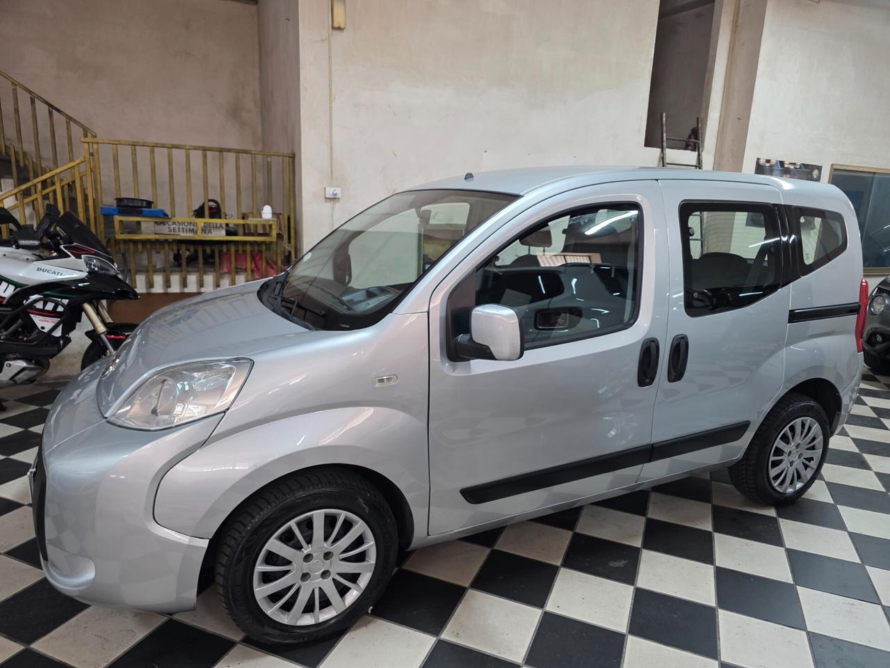Fiat Qubo 1.3 MJT 75 CV Trekking