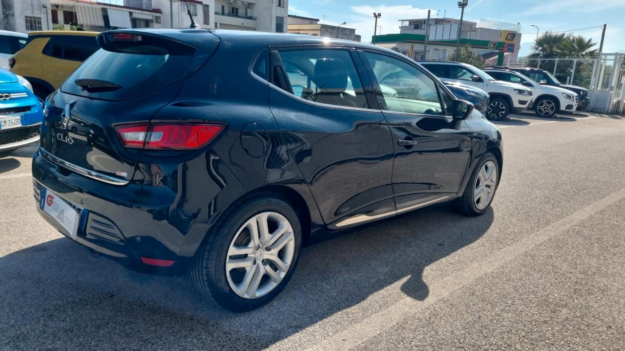 Renault Clio dCi 8V 75 CV 5 porte Duel2