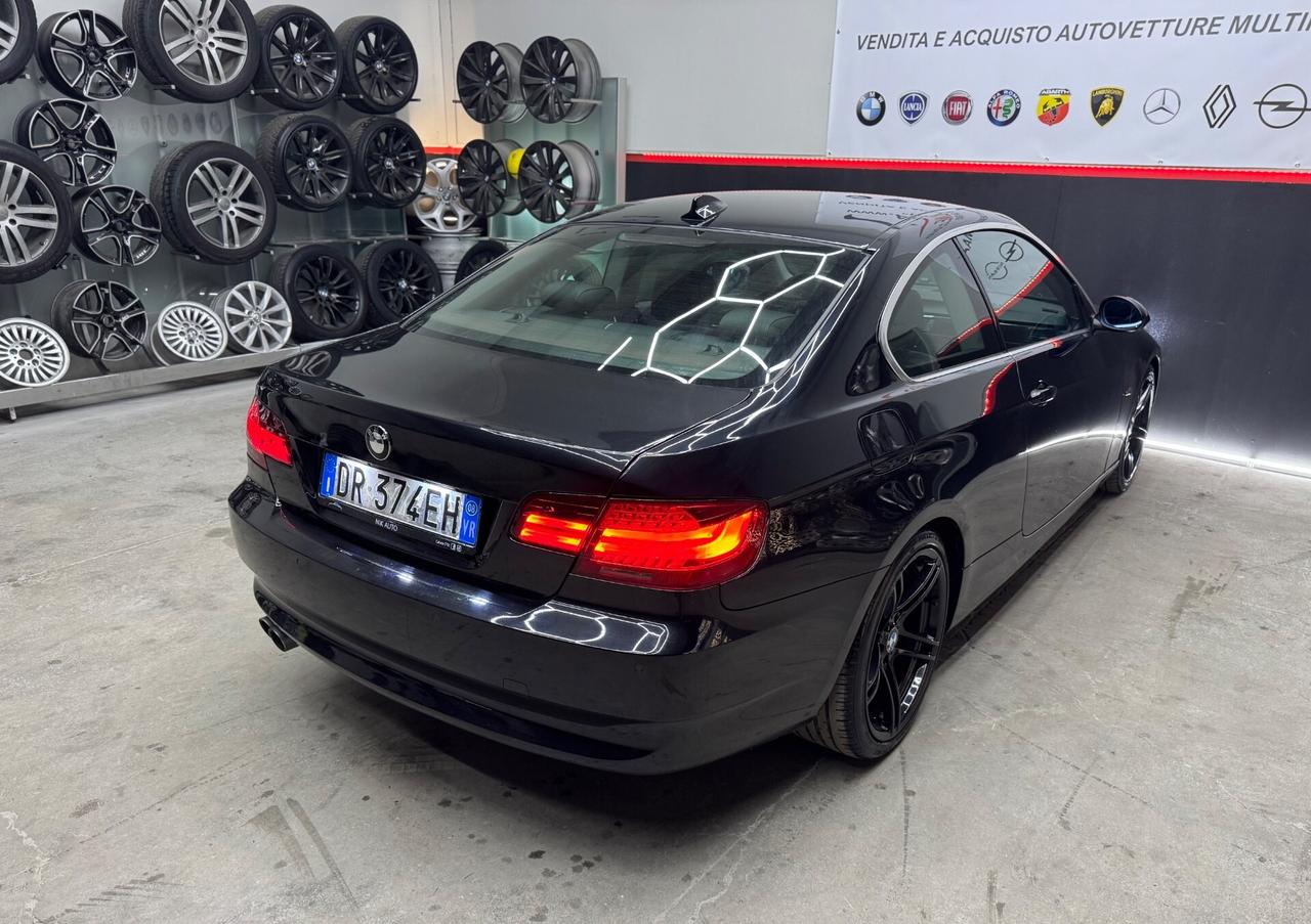 Bmw Serie 3 E92 325i Coupé Msport