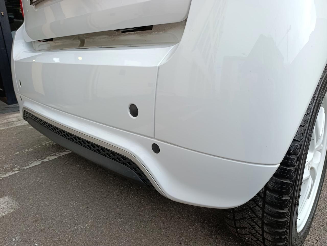 Smart ForTwo 1.0 71cv MHD coupé Brabus Style