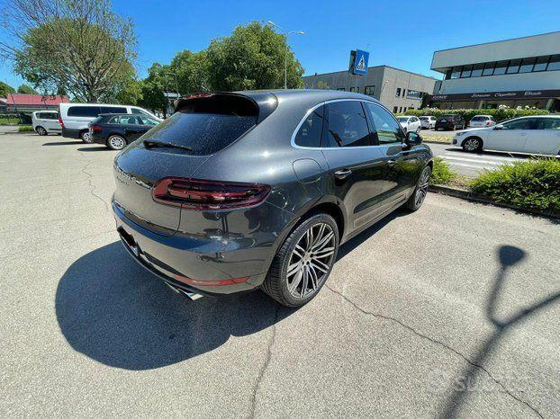 Porsche Macan Turbo