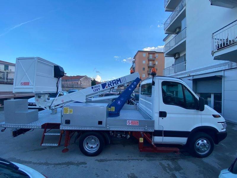 Iveco Daily IVECO DAILY 35C13 128 cv 6 MARCE CON PIATTAFORMA AEREA