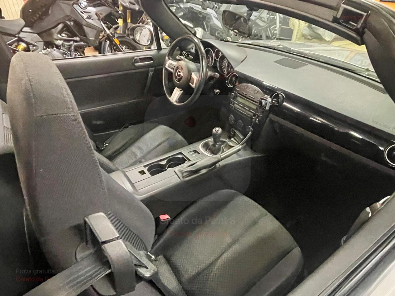 Mazda MX-5 Roadster Coupé 1.8L Wind