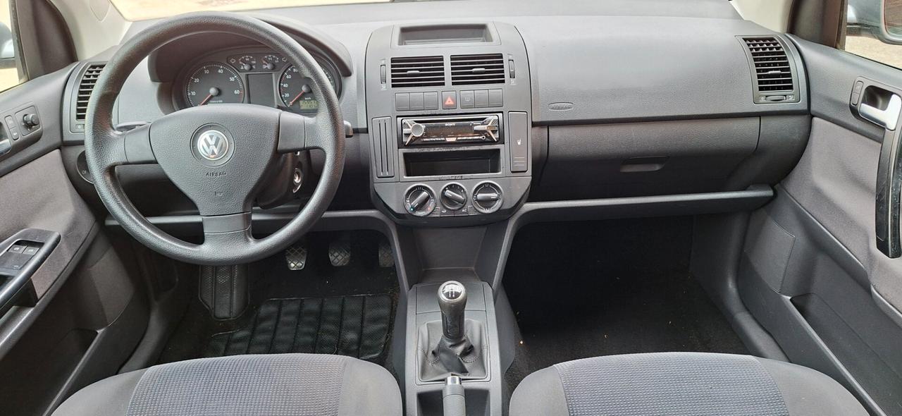 Polo 1.4/80CV 16V 5p. Comfortline X Neopatentati