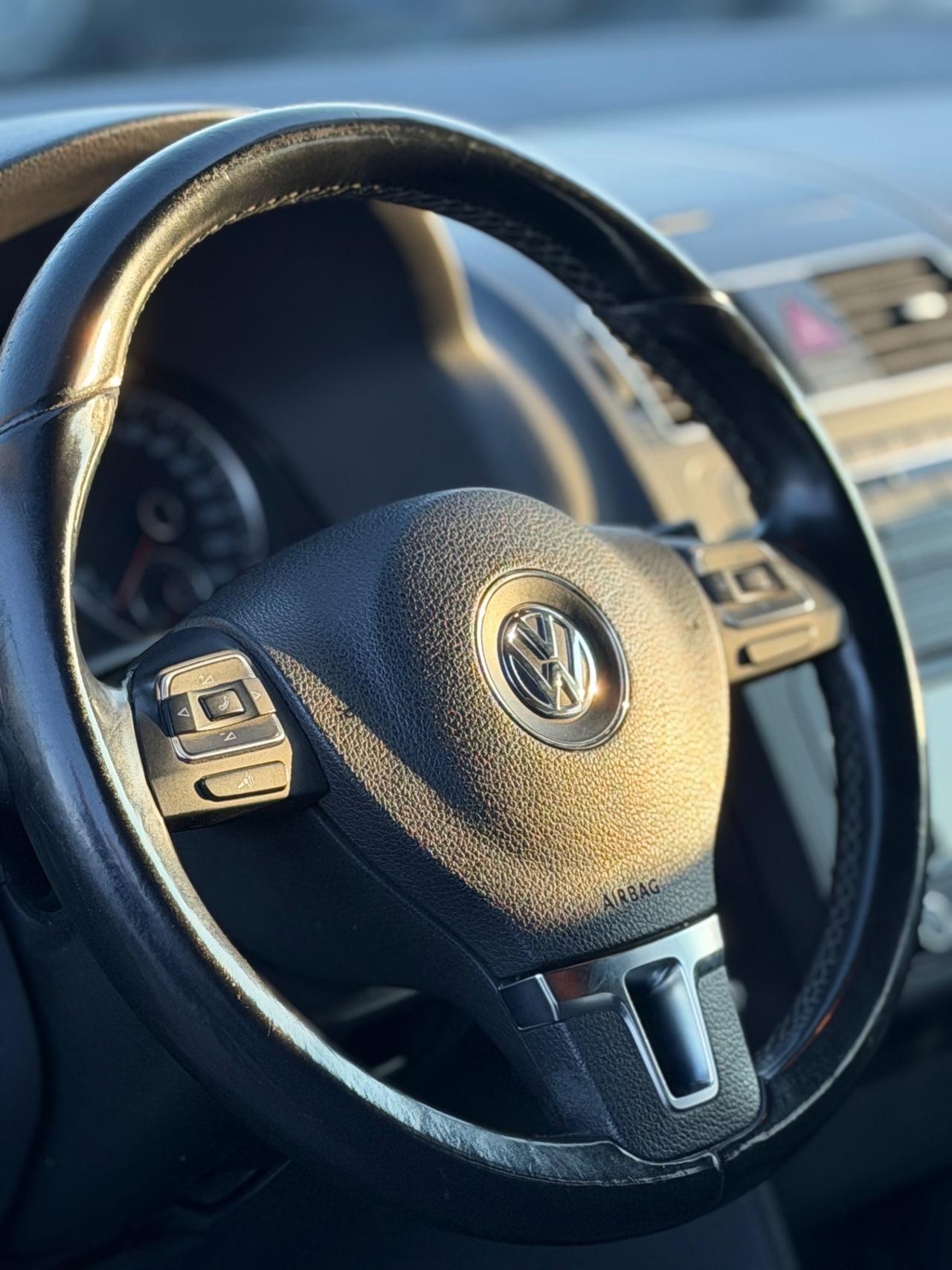 Volkswagen Touran 1.4 TSI METANO