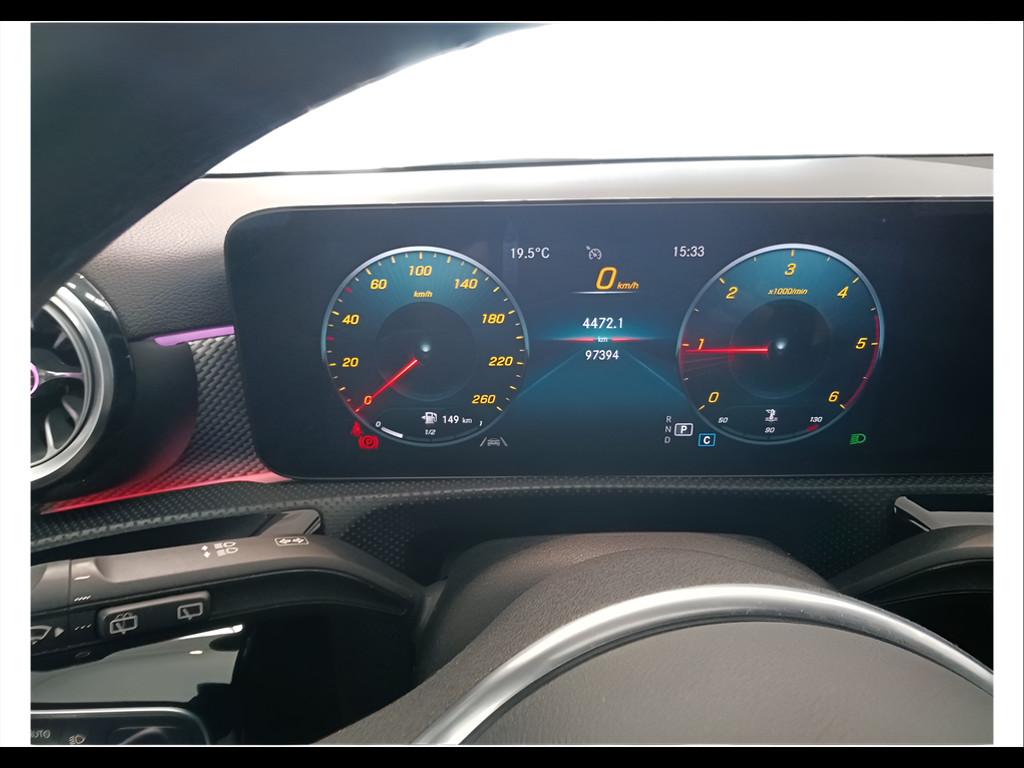 Mercedes-Benz Classe A - W177 2018 - A 180 d Sport auto