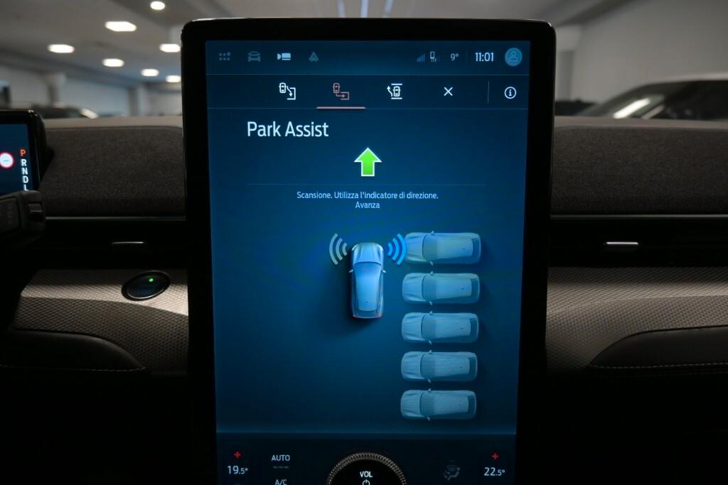 FORD MUSTANG MACH-E STANDARD RANGE 269CV ( FARI LED - PELLE - PARK ASSIST - NAVI - MIRROR - ADAPTIVE CRUISE - TELECAMERA 360 )