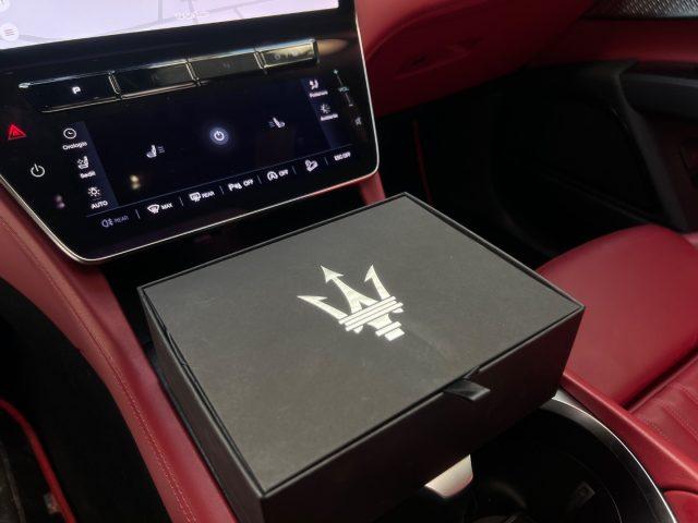 MASERATI Grecale MHEV 330 CV AWD Modena tetto da?529,00 mensili