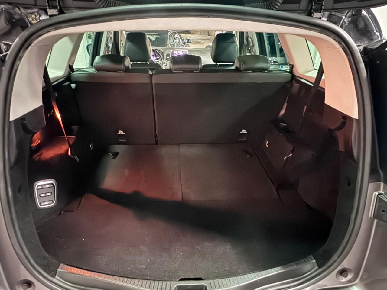 Renault Grand Scenic dCi 8V 110 CV EDC Energy Intens 7 POSTI