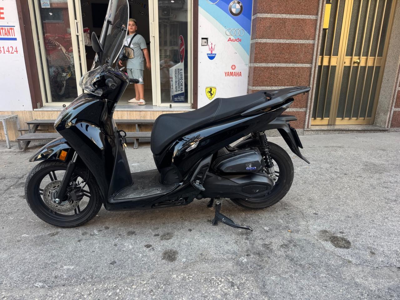 Honda SH 350 Sport
