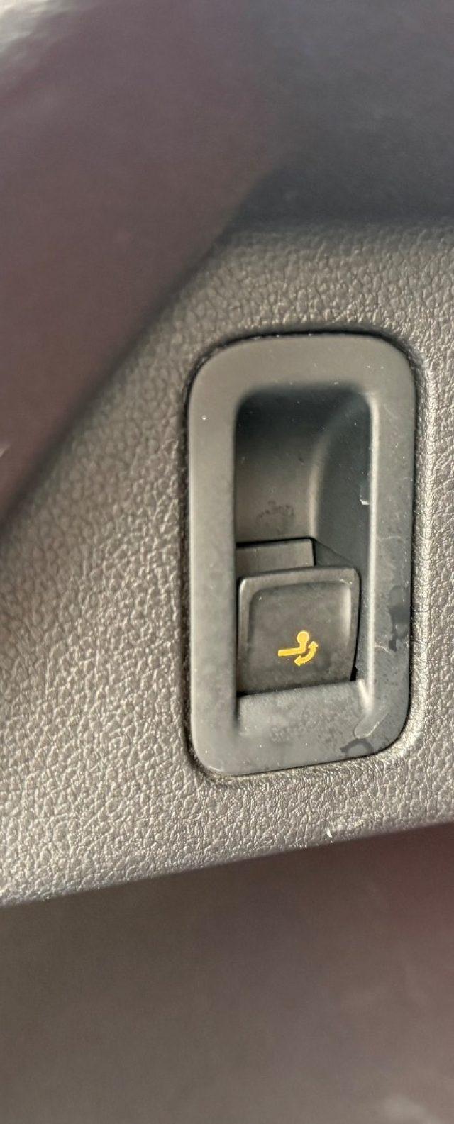 VOLKSWAGEN Tiguan 2.0 TDI DSG R-Line GARANZIA