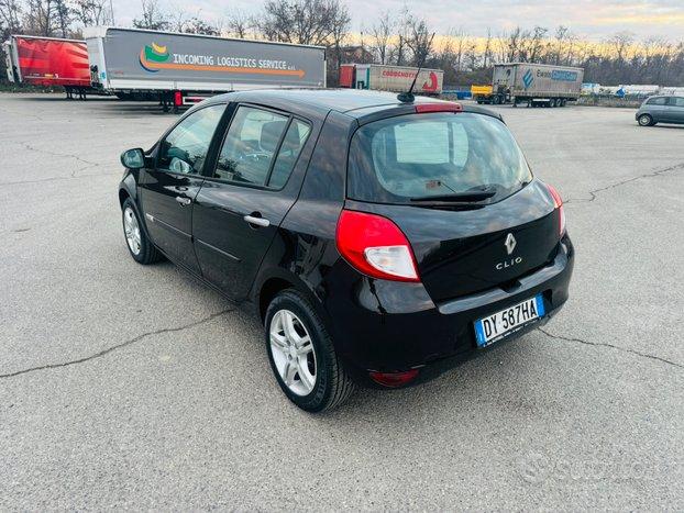 Renault Clio 1.2 16V 5P Luxe (55 kw)