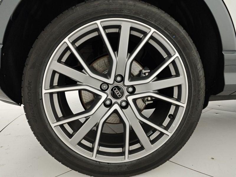 Audi Q3 SPB 40 TDI quattro S tronic Identity Black