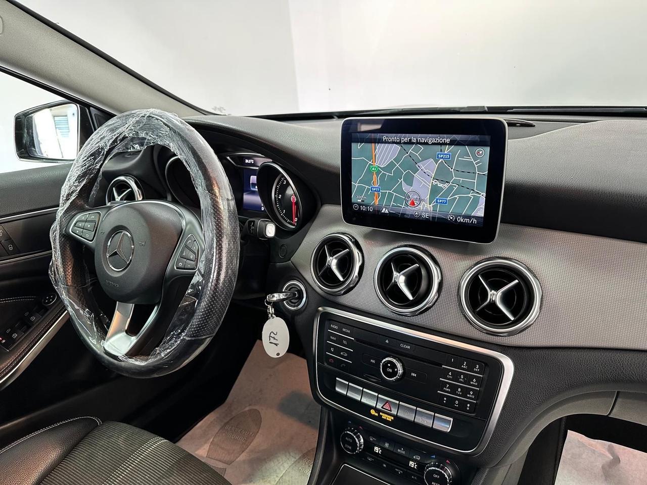 Mercedes-benz GLA 200 d Automatic -Premium-GARANTITA-2019